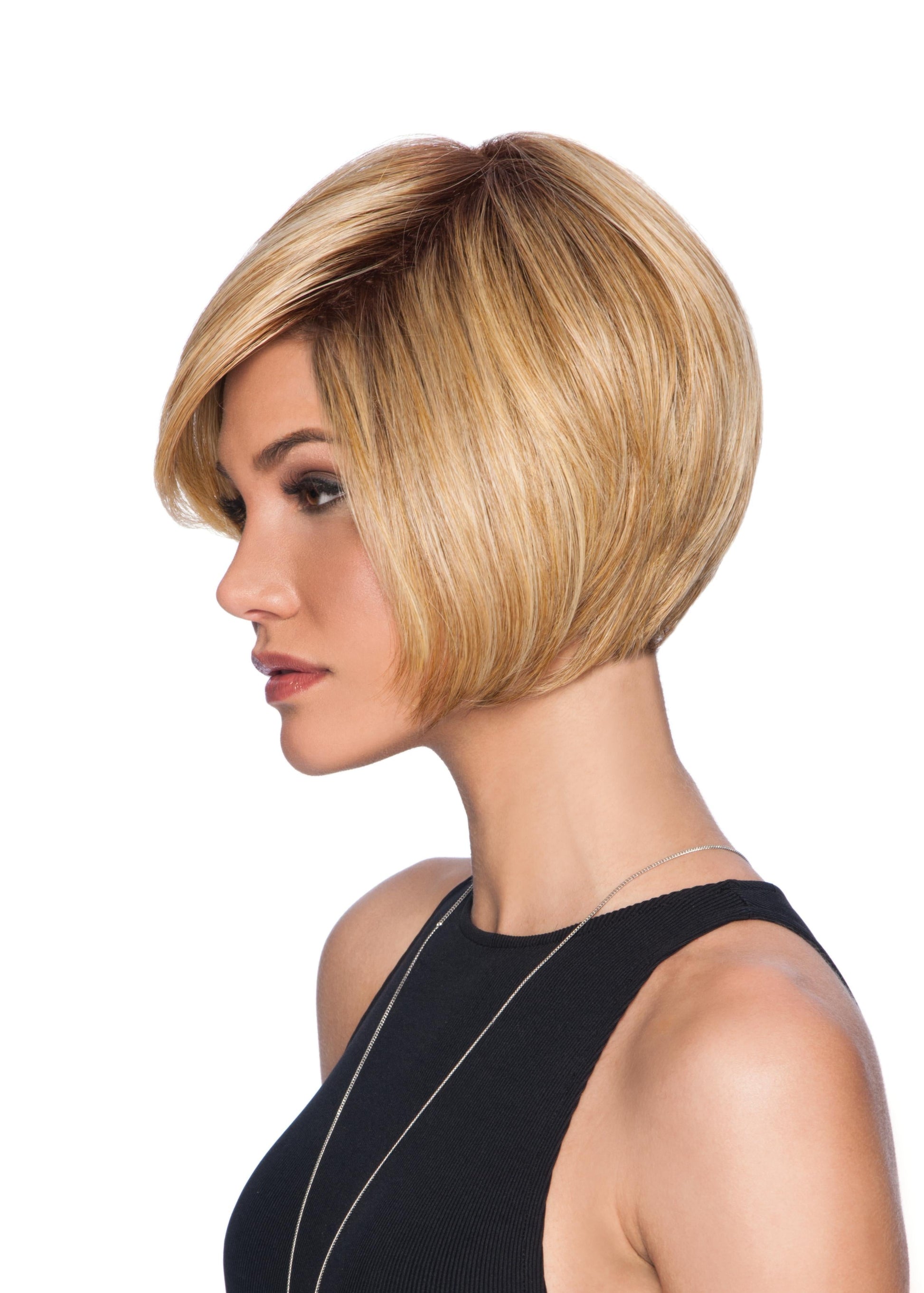 Layered Bob wig by Hairdo