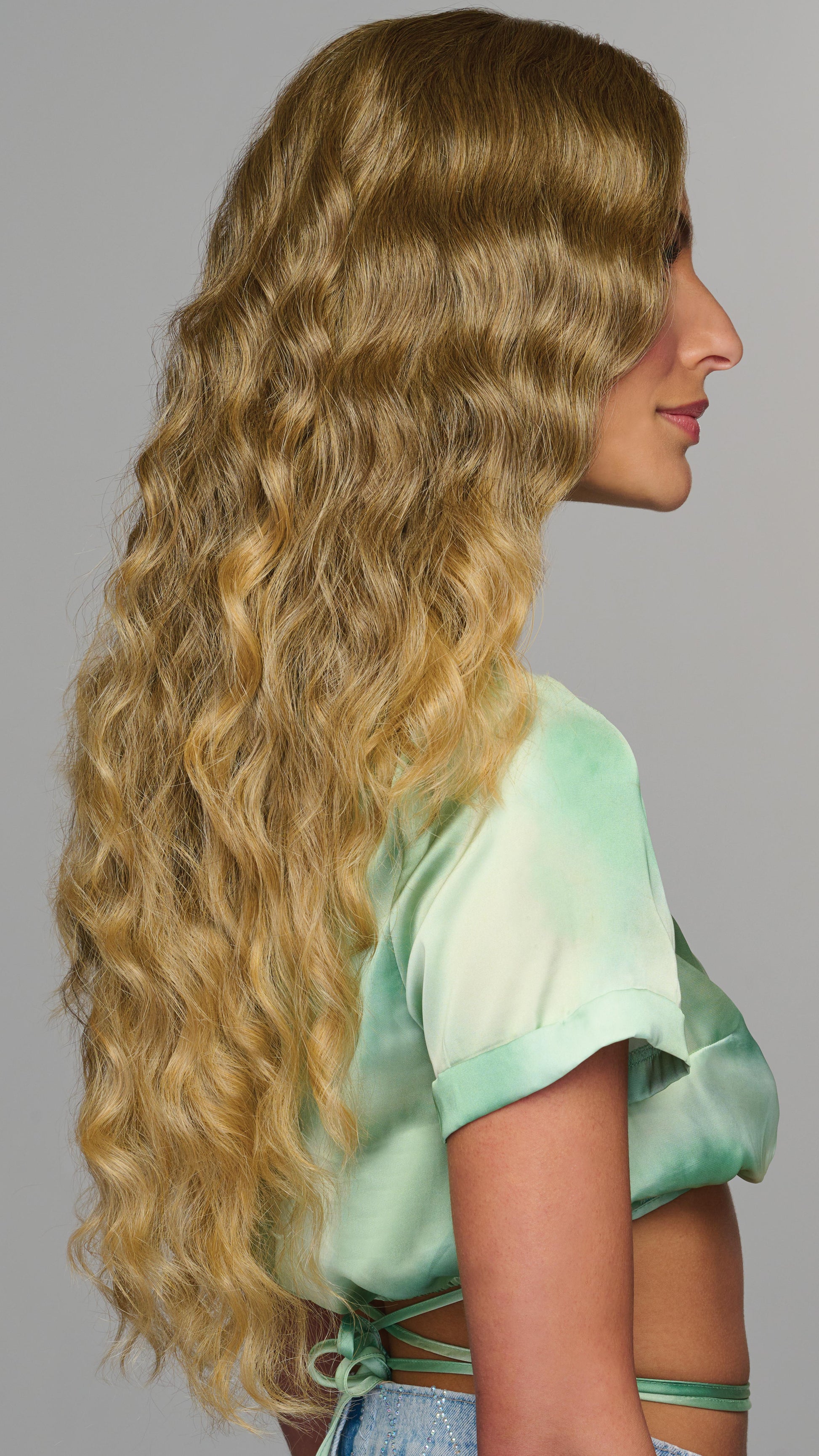 Curly Girlie wig by Hairdo