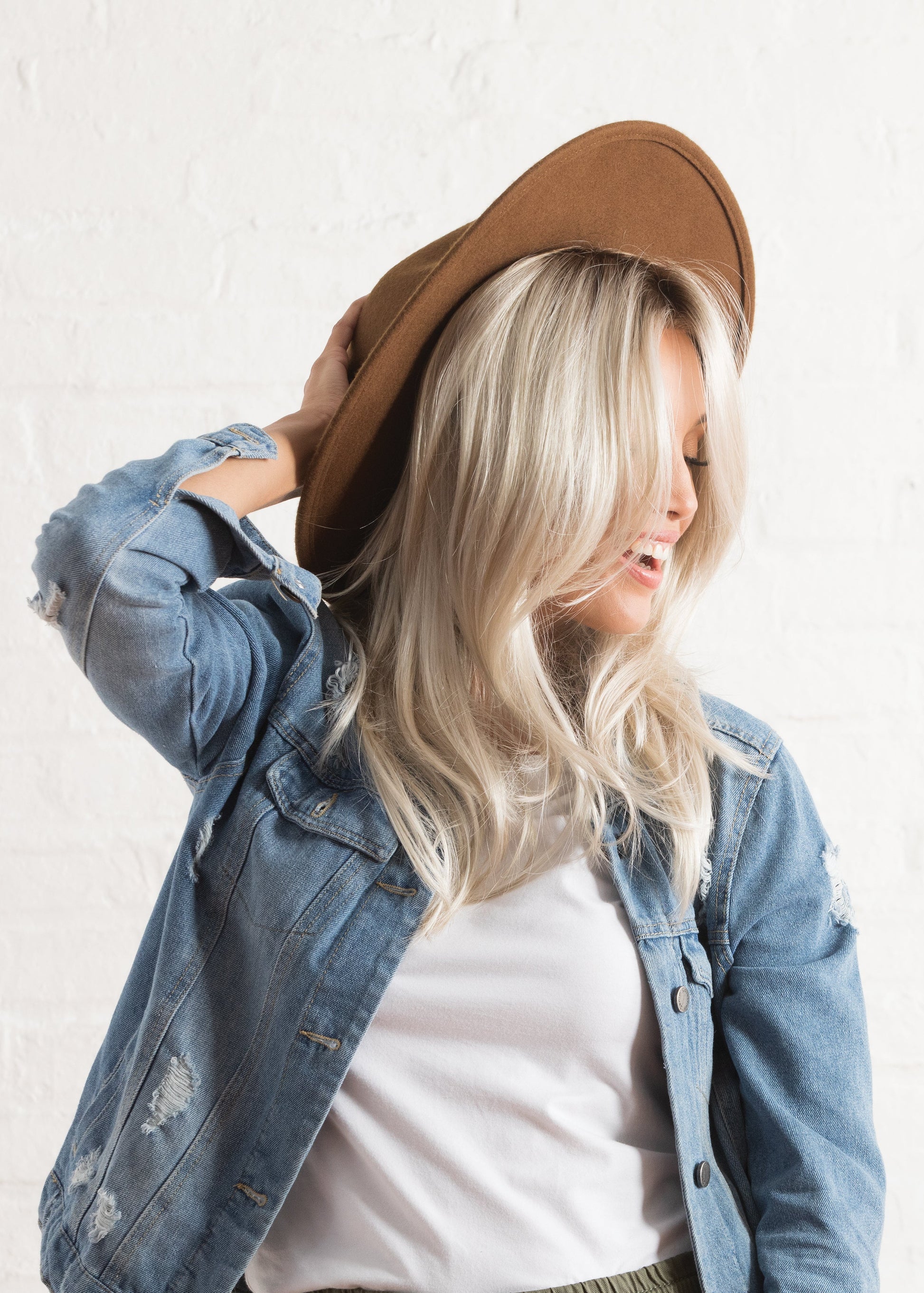 Locklan wig by Estetica in SUNLITBLONDE