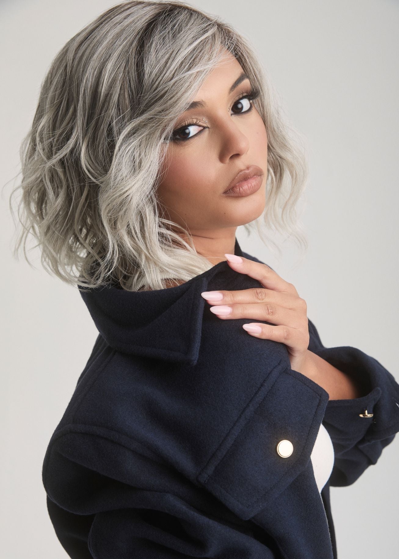 Nyx Rene of Paris Silver Oyster-R