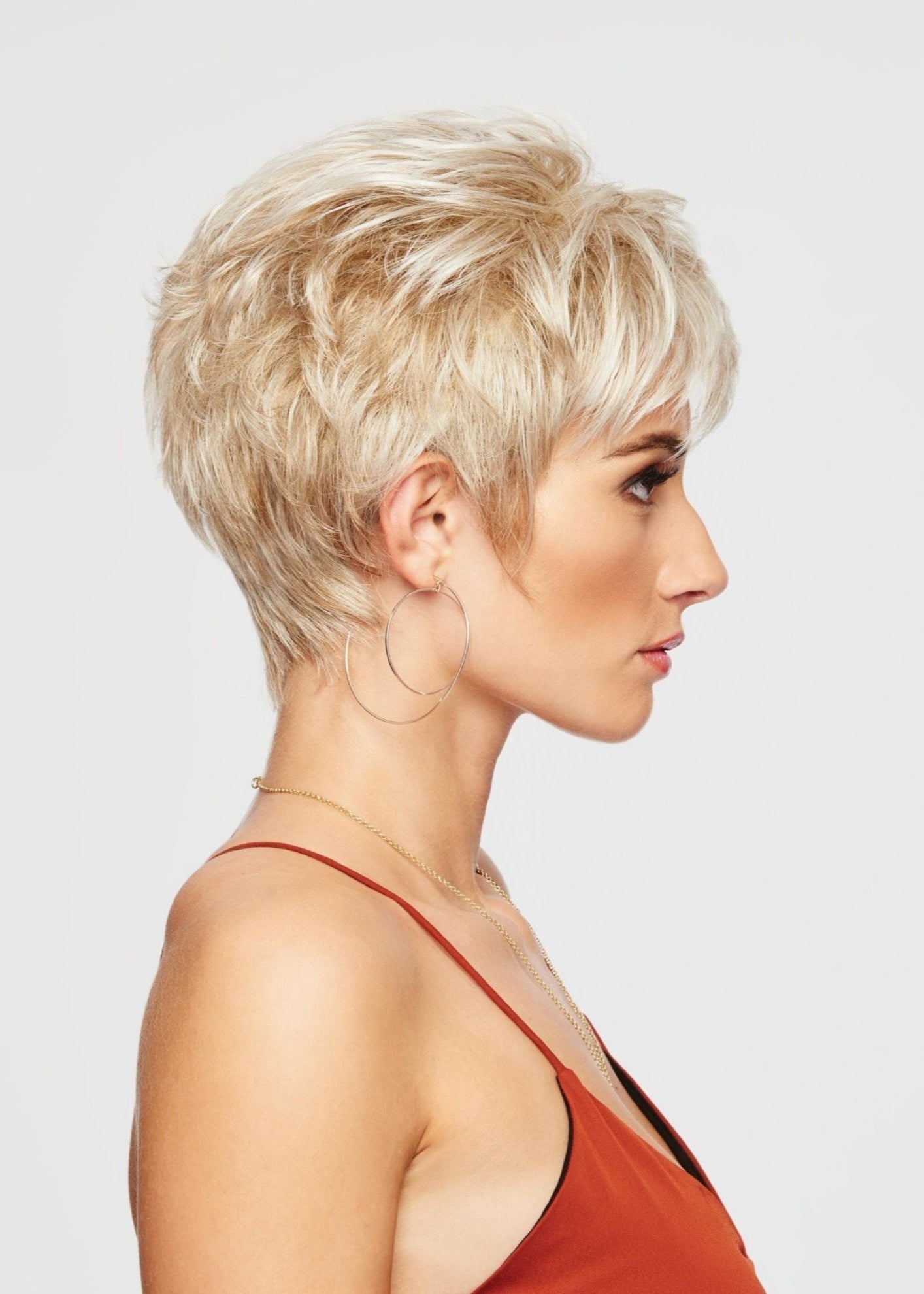 Sparkle wig by Raquel Welch in Glazed Vanilla