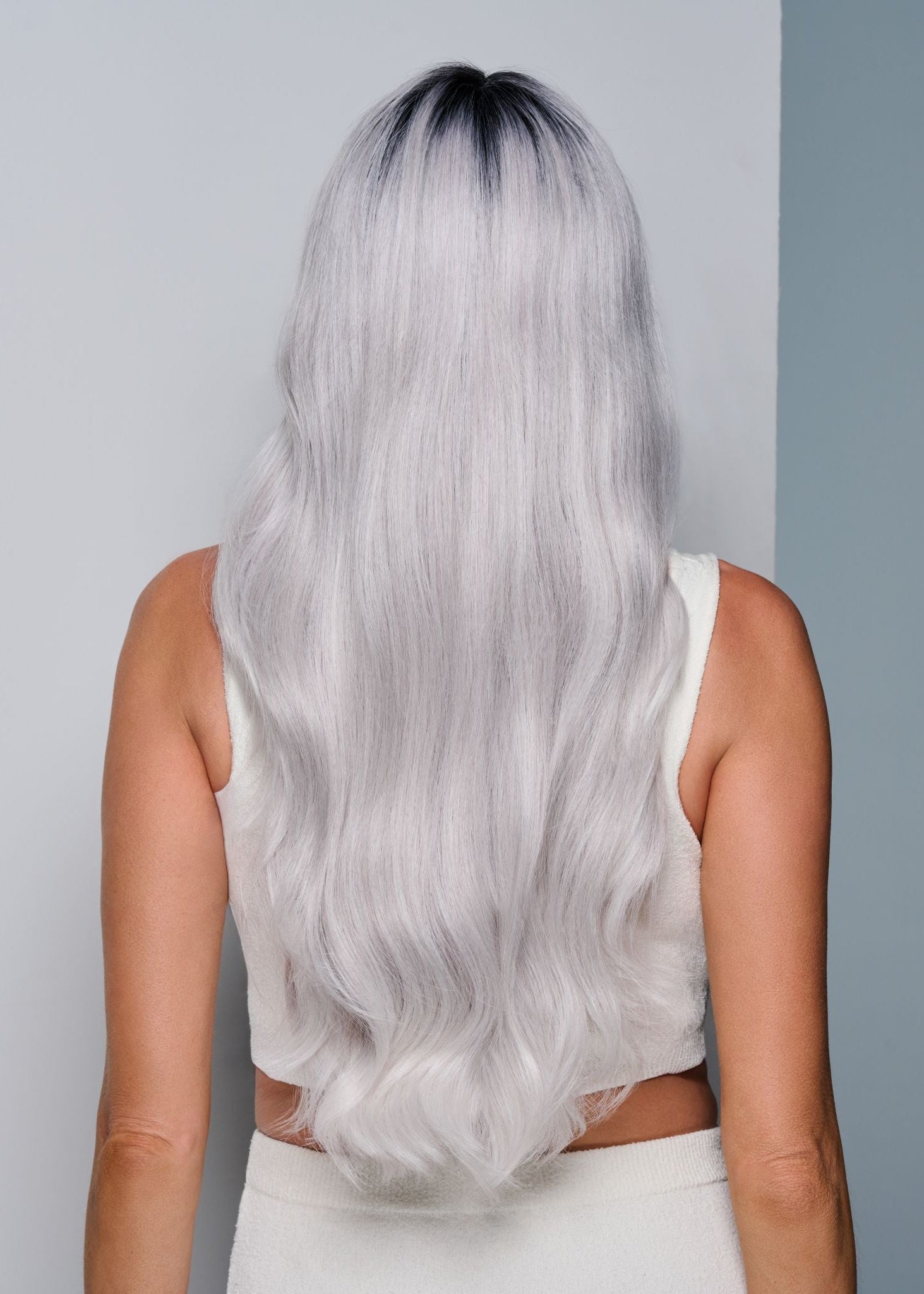 Queue The Hue wig Raquel Welch