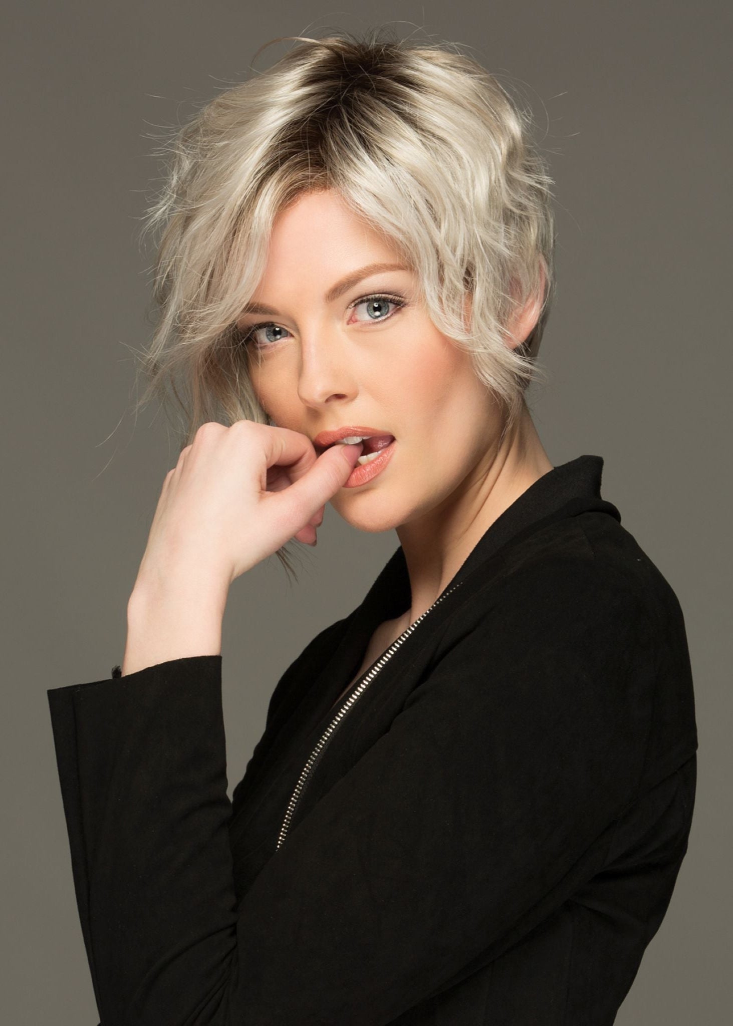 Ryan wig by Estetica SilversunRt8