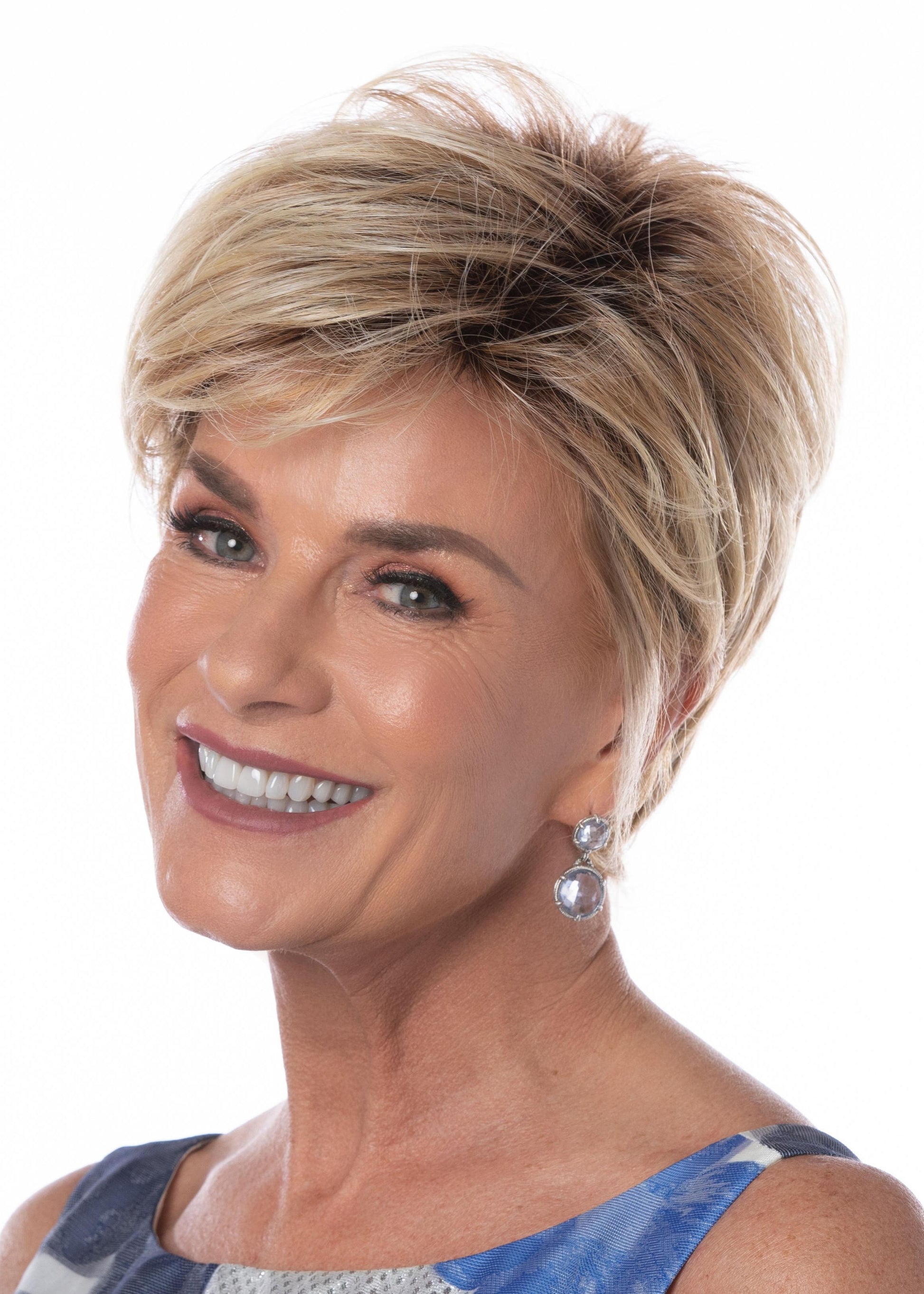 Jazzy wig Toni Brattin heat friendly