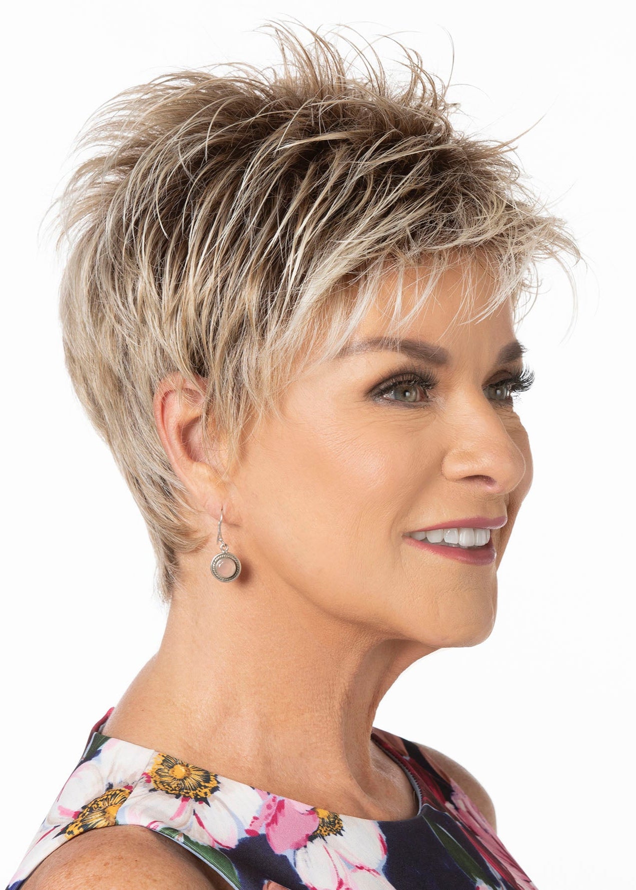 Subtle Beauty wig Toni Brattin Light Blonde