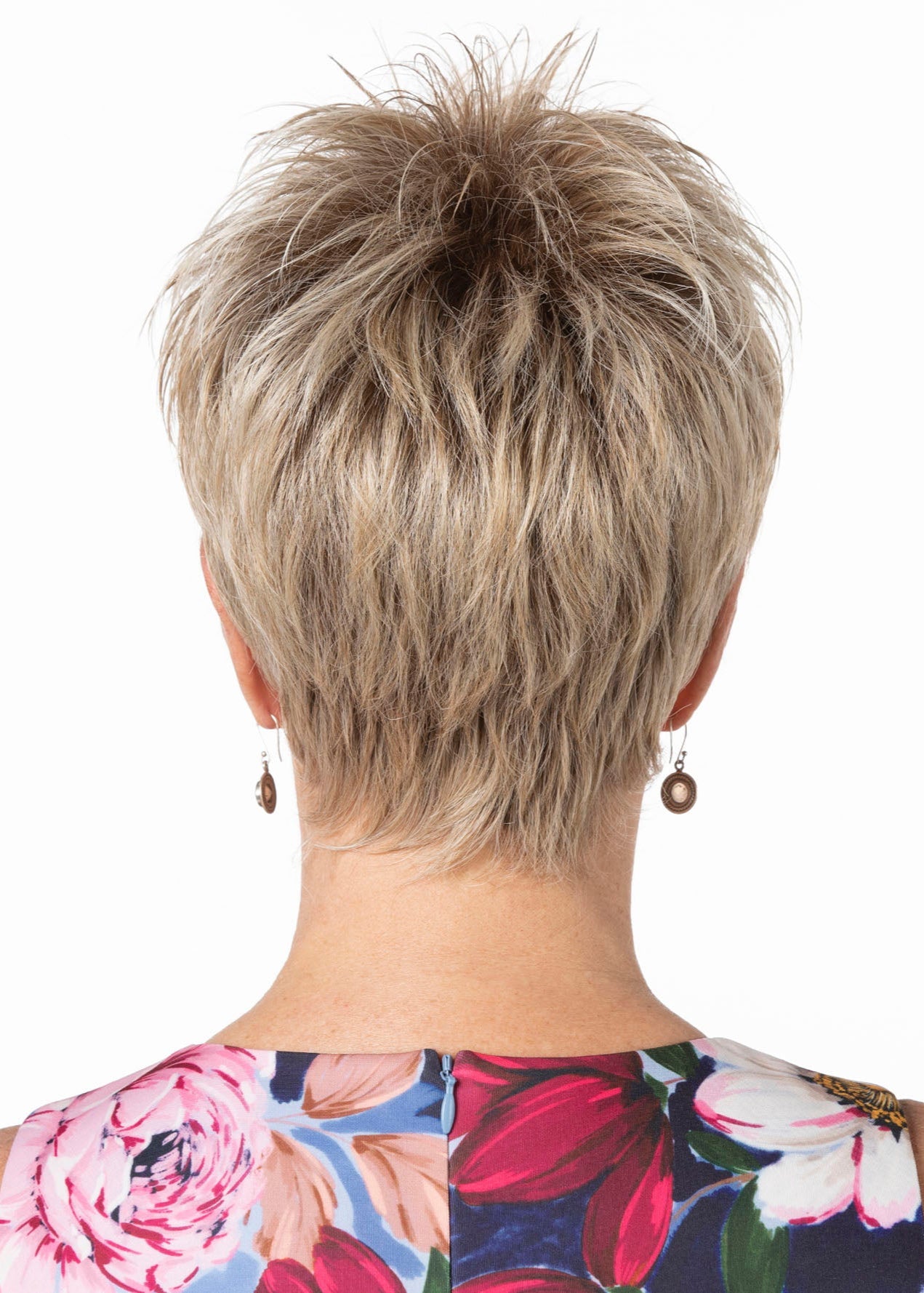 Subtle Beauty wig Toni Brattin Light Blonde