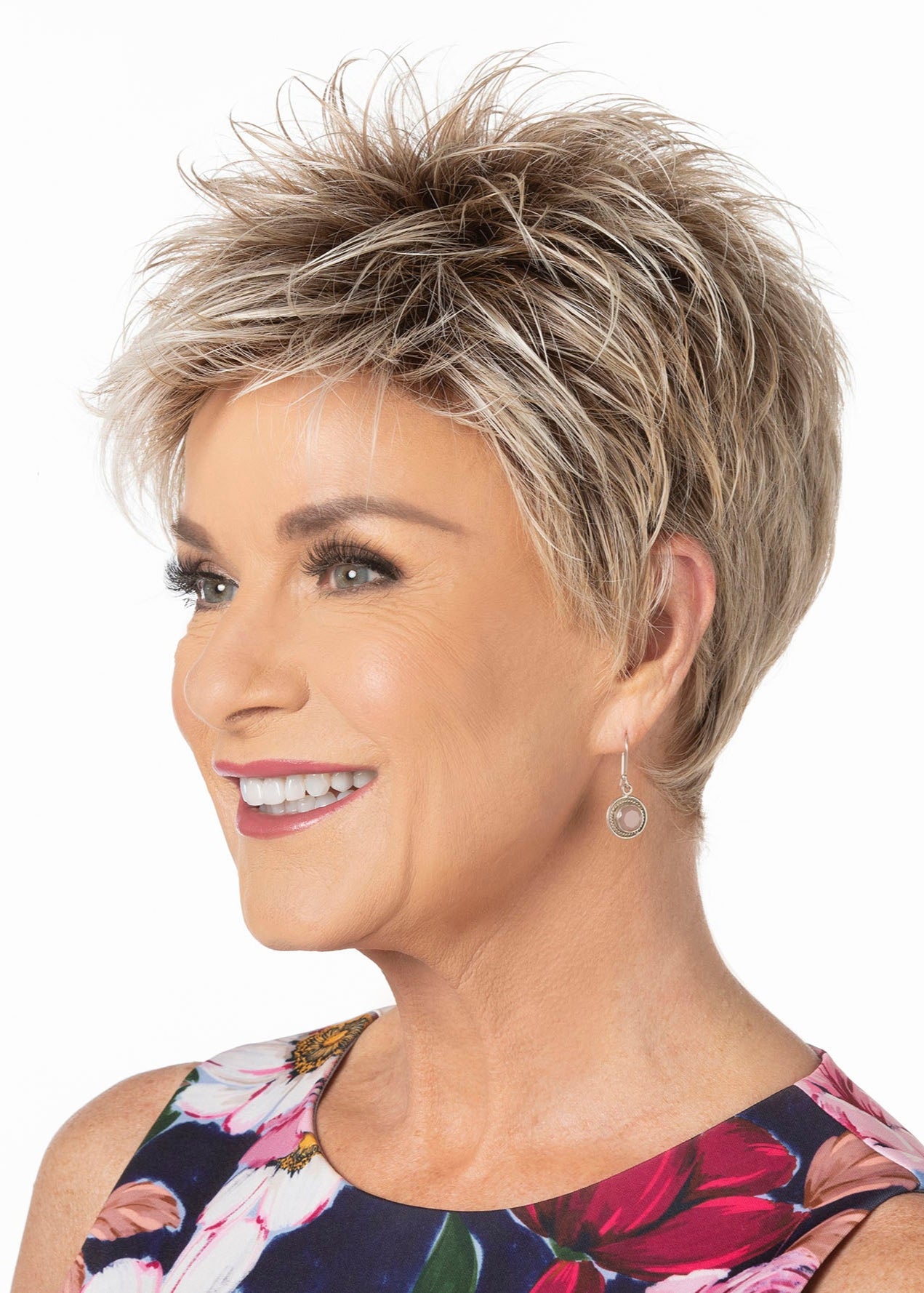 Subtle Beauty wig Toni Brattin Light Blonde