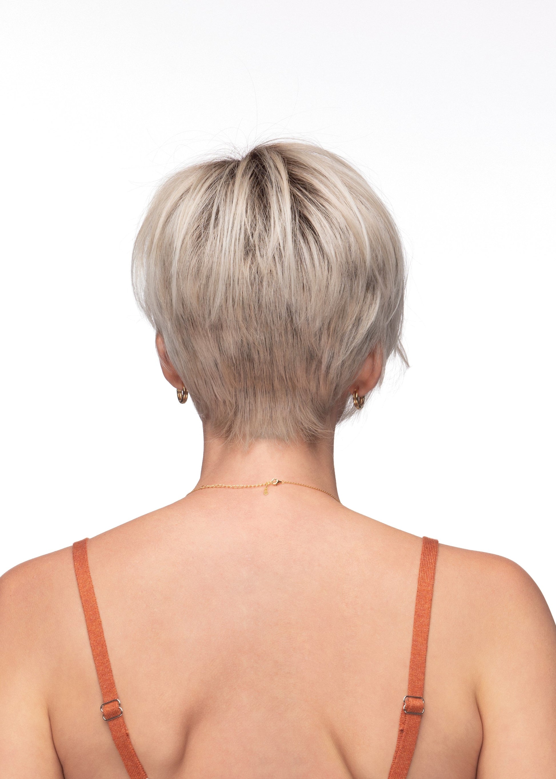 Vale wig by Estetica SILVERSUNRT8