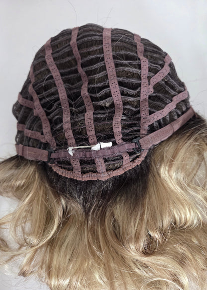 Estetica Sample Wig 28 inside