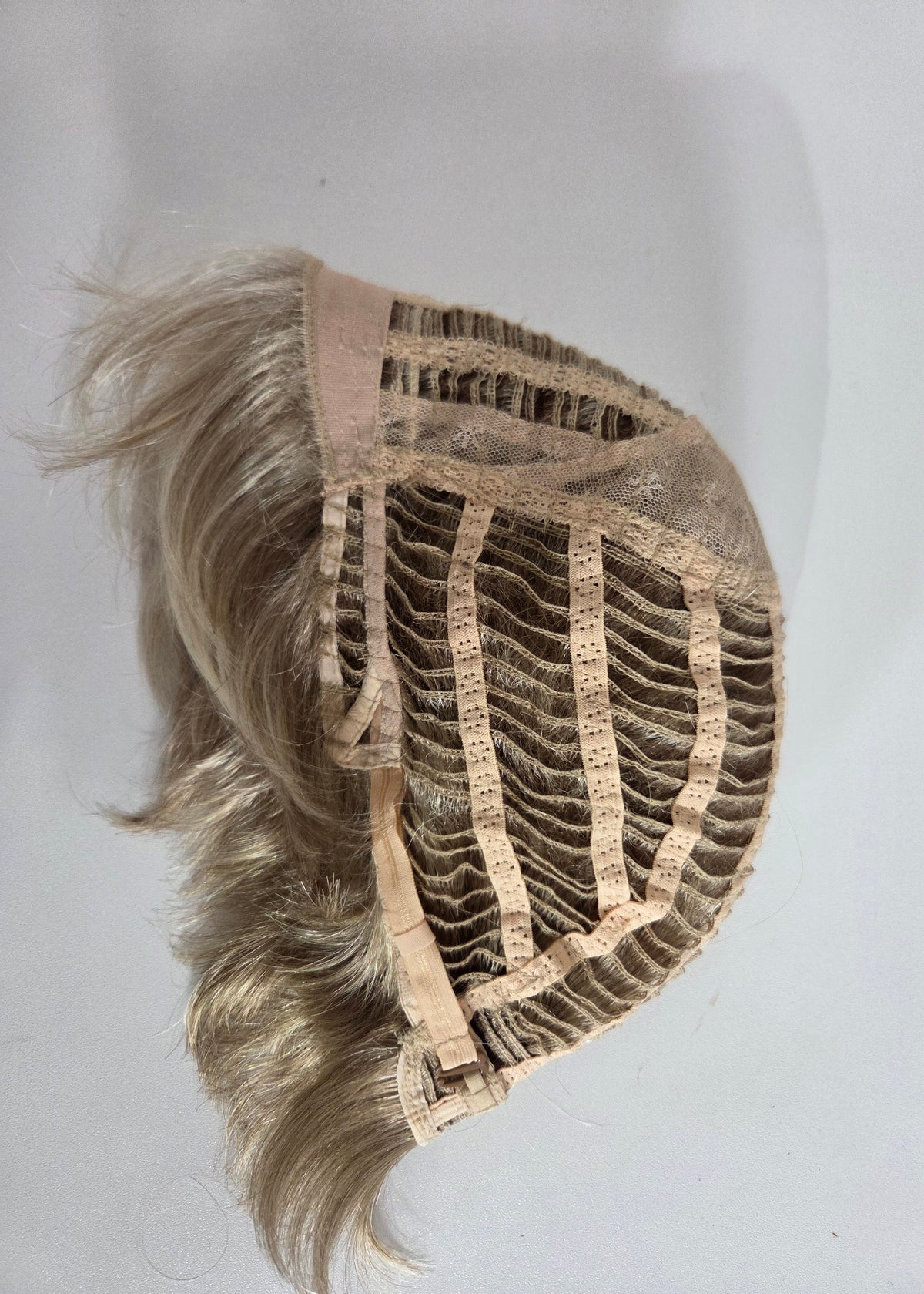 Estetica Sample Wig 29 inside