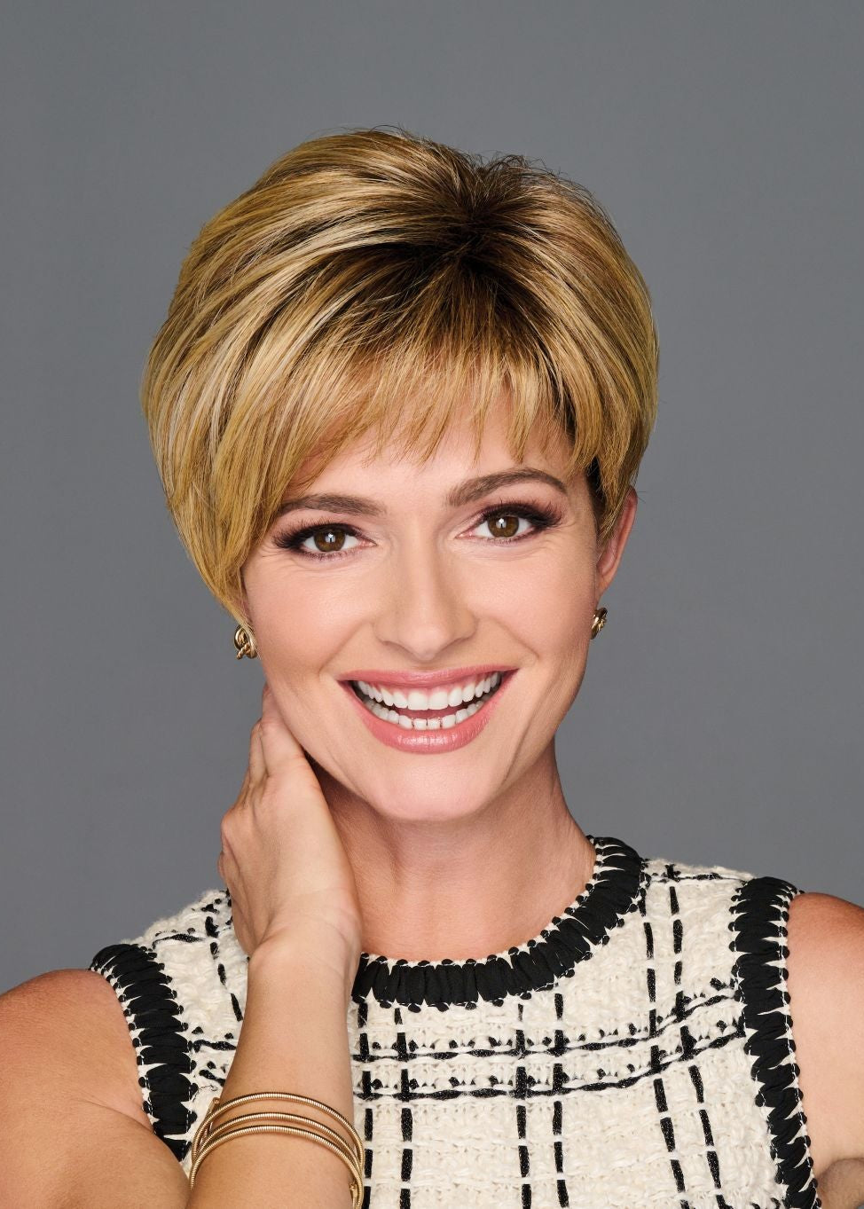 Graceful Touch by Gabor Essentials in SS Medium Blonde