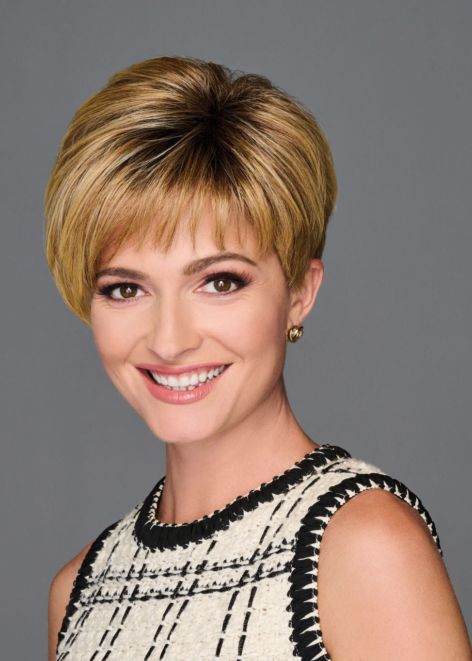 Graceful Touch by Gabor Essentials in SS Medium Blonde