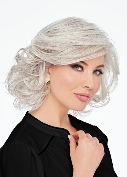Bombshell Bob wig by Hairdo