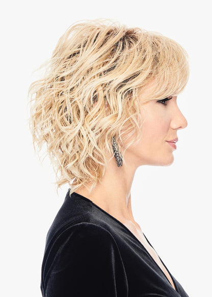 Breezy Wave Cut wig by Hairdo