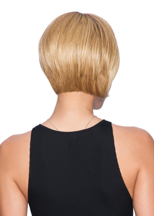 Layered Bob wig by Hairdo