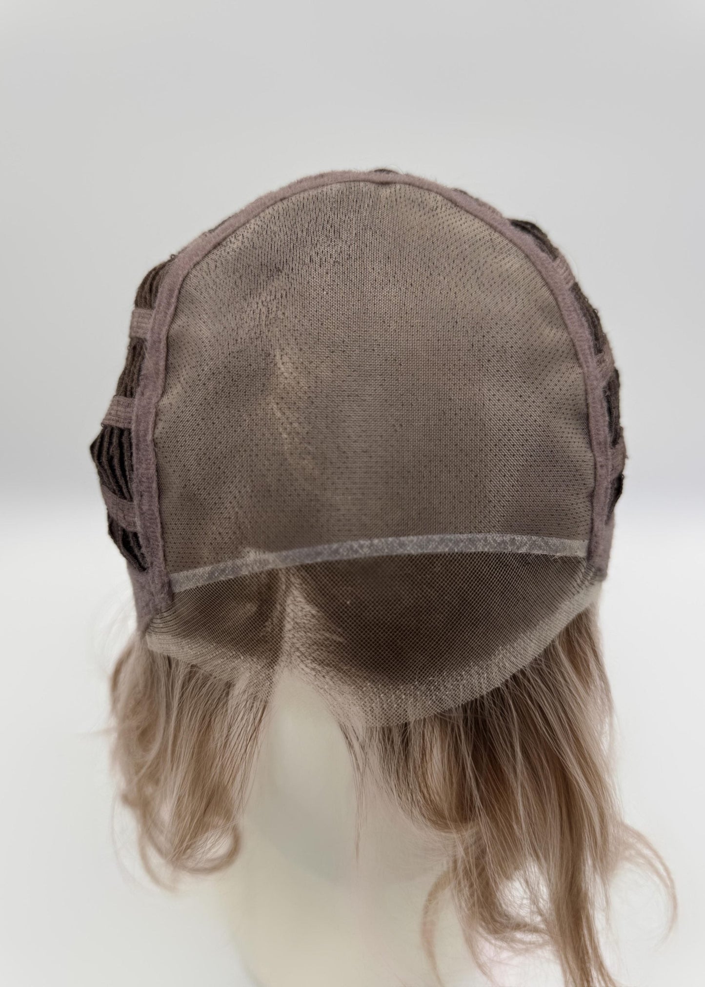 Rohan by Amore inside cap construction