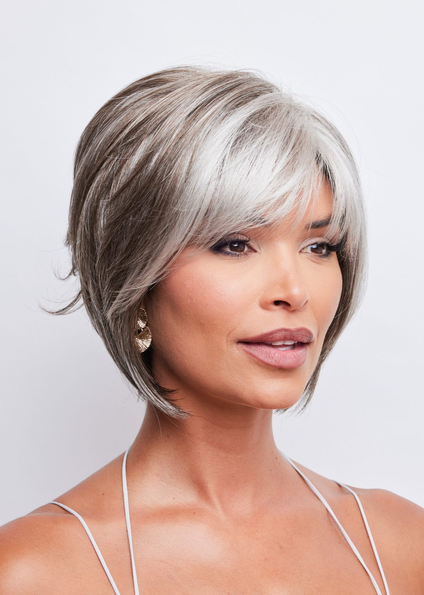 Zeal wig by Noriko in Sandy Silver