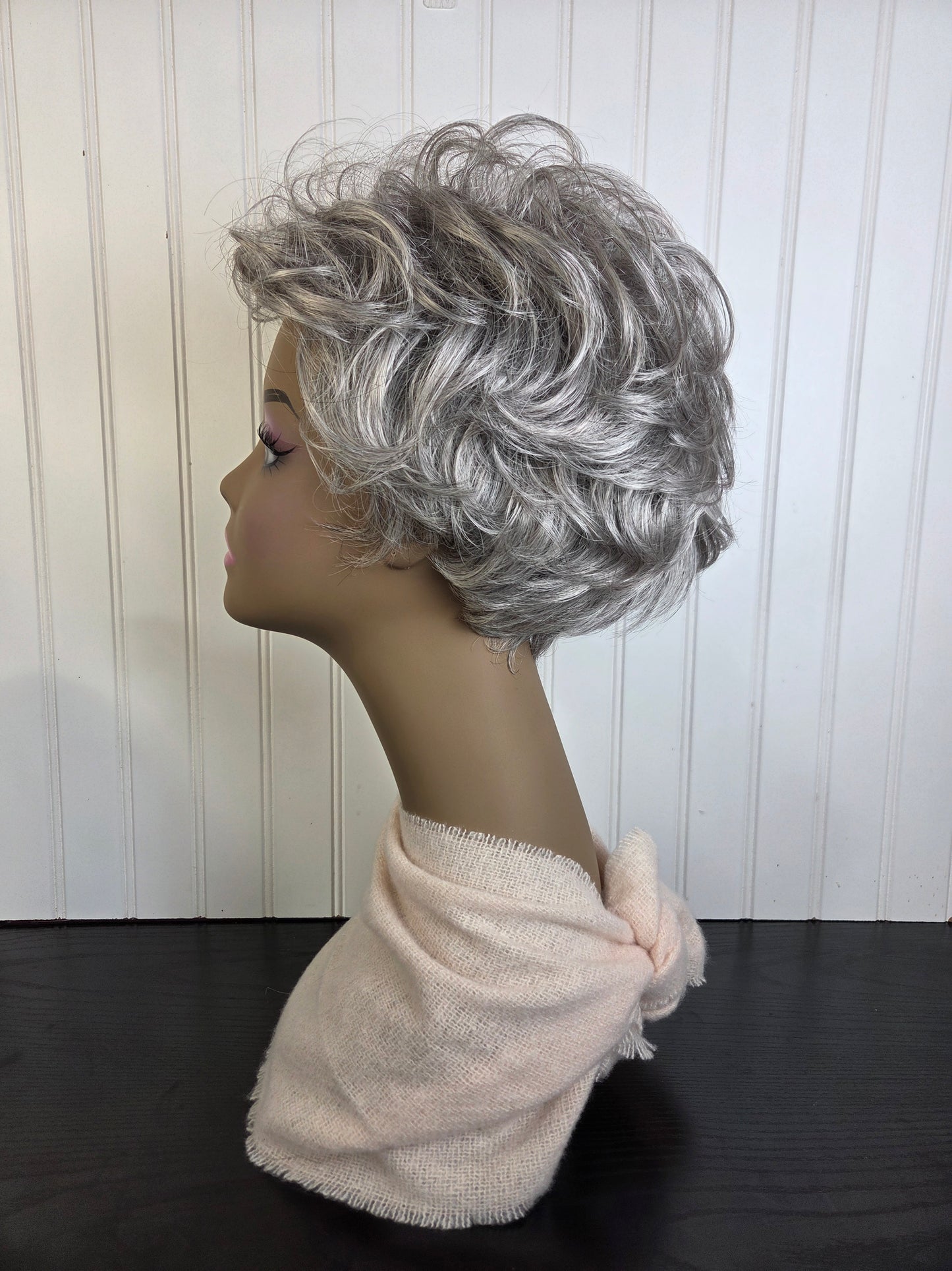 BRUSSELS *Size LARGE by Paula Young color 51B - GENTLY LOVED